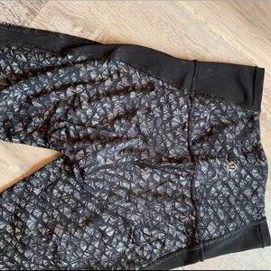 Lululemon Leggings 25” size 2